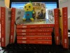 「原本には『通俗三国志』『三国志演義』その他数種あるが、私はそのいずれの直訳にもよらないで、随時、長所を択って、わたくし流に書いた。・・・少年の頃、久保天随死の演義三国志