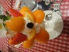 ニシタチの「フルーツ大野」の「たまたまパフェ」。日本橋の千疋屋と比べたらかわいそうだが値段の割には断然旨いし、なんといっても素材が新鮮だ。太田和彦氏がテレビ番組で「鹿児島