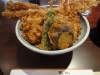 絶品食を求めて東京銀座へ。夜の部はいつもの小笹寿しを予約していたが、もしや昼の部も空いていないかと昼前挨拶がてら訪店、もちろん満席でした。仕方なく近場の「天国」で定番の天