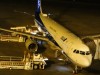 新型のA321NEOとのつなぎの機種ということです。空港の送迎デッテには数組のカップルなどがいましたが、日本に1機しかないとは知らなかったようです。が、カメラを手にしたマニアが2人い