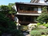 いうことでした。部屋は和式で大理石の大きな掛け流し内風呂があり、私には珍しく4、5回も入りました。館内には何よりも1860年に造られ、あの龍馬が入ったという家族風呂もあります。龍