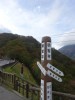 →したのですが、生憎の大雪で断念したルートです。途中に大内宿があるのですが。東武日光駅周辺はいわゆる高原の様相で、起伏に乏しい垢ぬけた街路でした。やたら「湯葉」の宣伝文字
