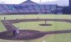 10月12日、体育の日のサンマリンスタジアム。バッターボックスは注目の大型新人で、あの松井と同じ背番号55の大田選手である。どの選手もドラフト入団だろうが、果して一軍で活躍するの